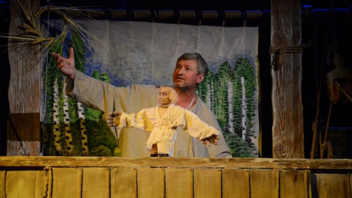 Трогательно – героической «Историей солдата» откроют завтра гастроли артисты Белгородского театра кукол