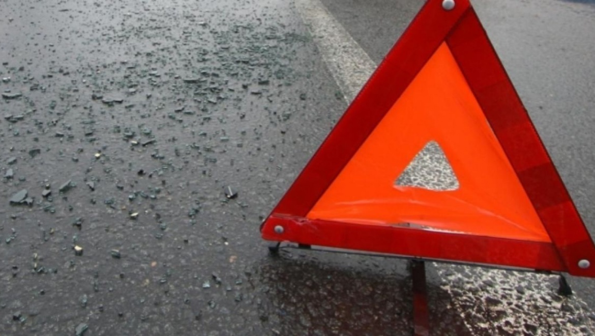 Погоня на проспекте Гагарина: автомобиль с водителем-нарушителем оказался на клумбе