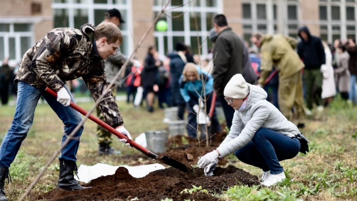 В Оренбуржье стартовал осенний этап акции «Миллион деревьев»