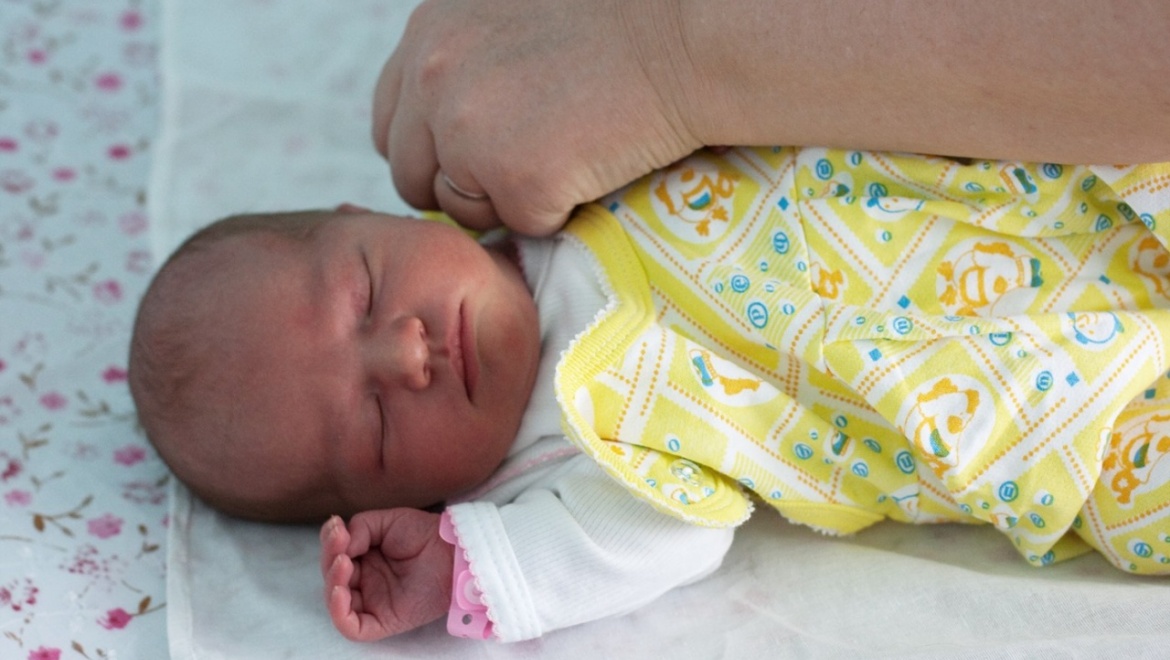 Оренбург пополнился 137 новорожденными