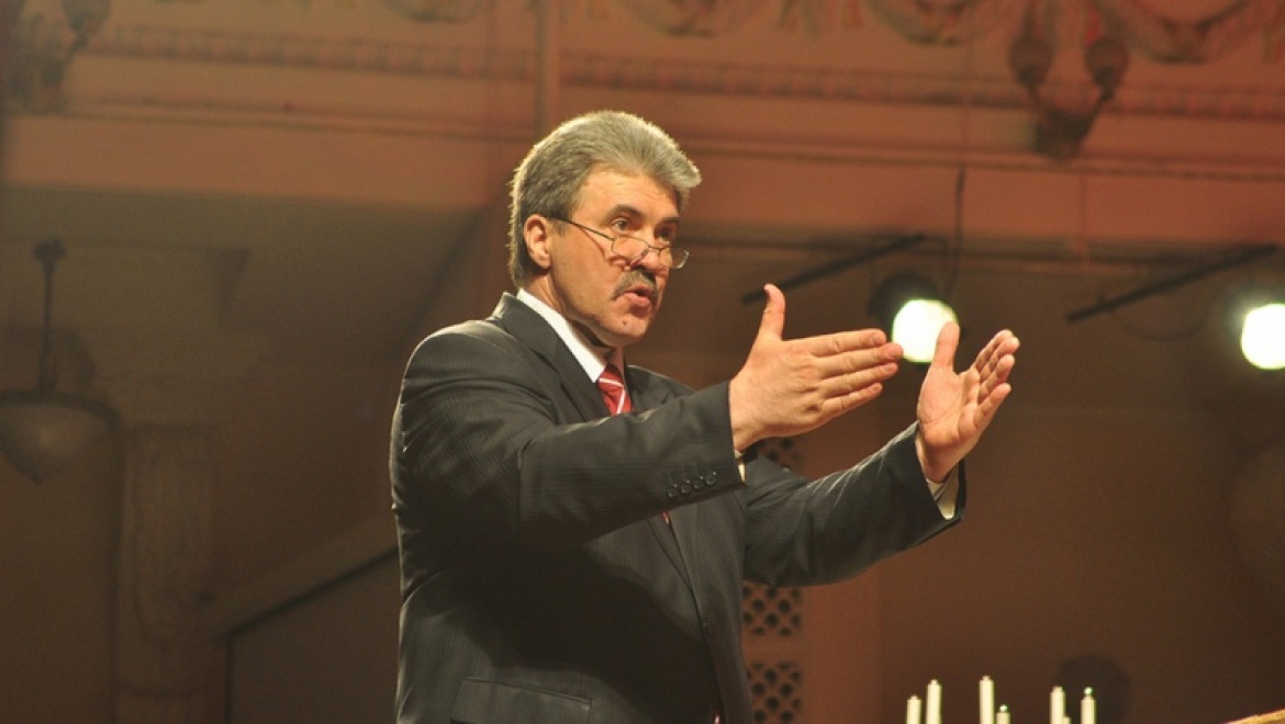 Оренбургский русский народный хор даст концерт на родной сцене