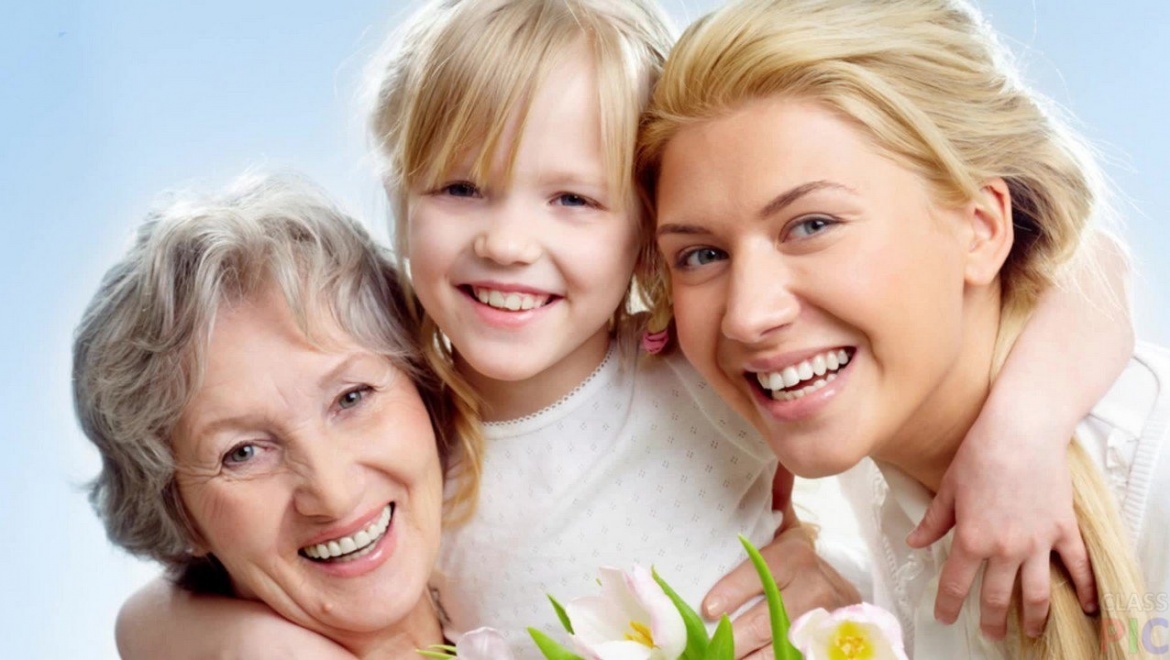 «Удивительная мама»