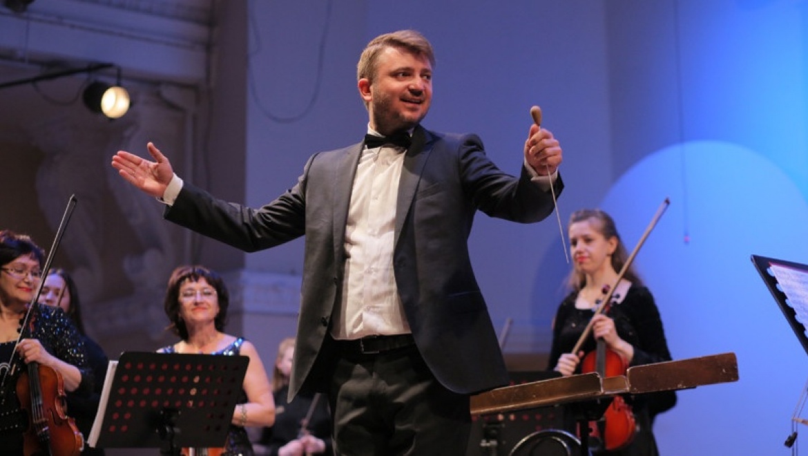 Владислав Лаврик вновь предлагает провести вечер с Камерным оркестром