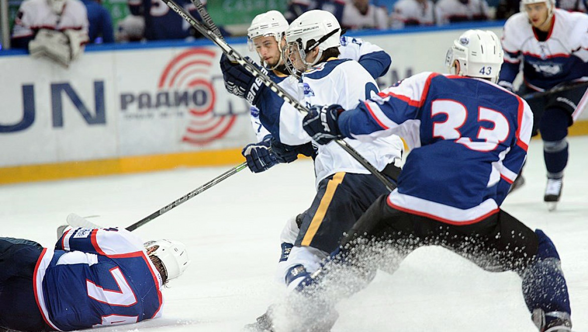 Оренбургский хоккейный клуб «Сарматы» провел очередные домашние поединки