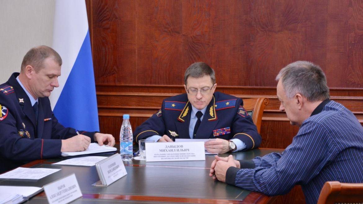 Главный полицейский региона провел прием граждан 