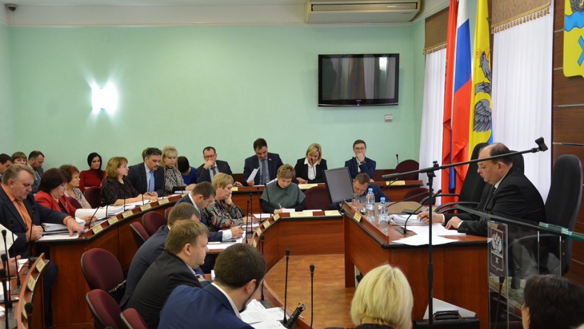 Впервые за долгое время внесен проект бюджета города без дефицита