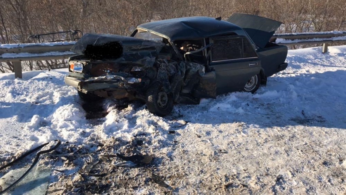 Один водитель не утупил дорогу второму, а скончался третий водитель