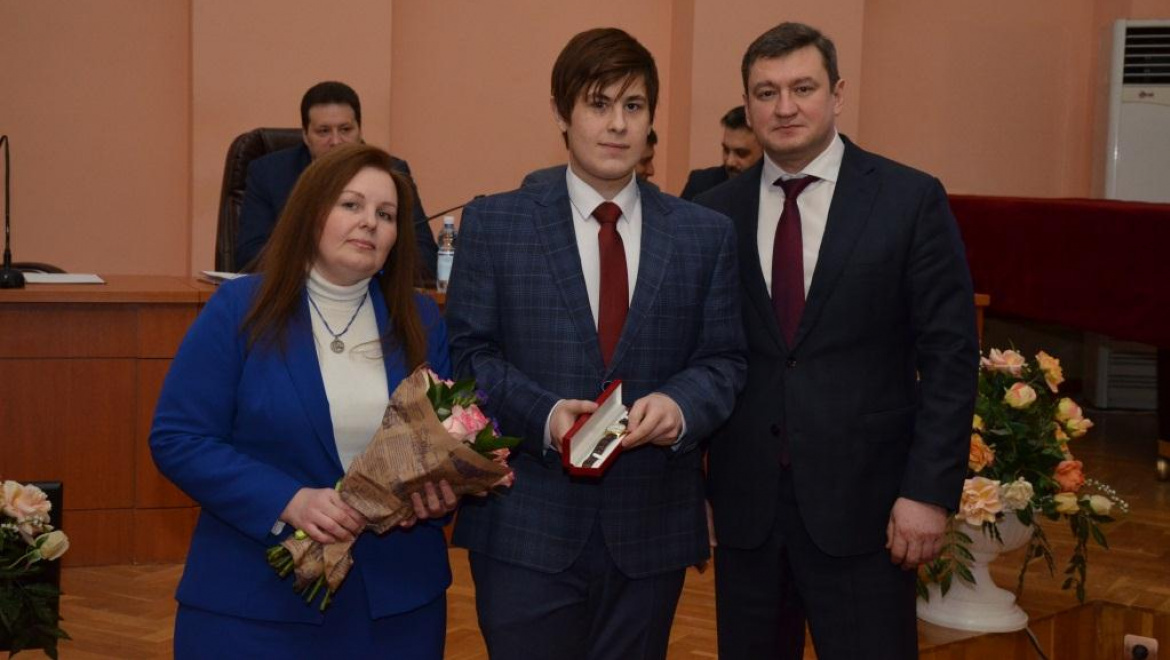 Оренбургский учащийся награжден часами