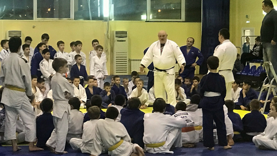 Прославленный дзюдоист Тамерлан Тменов посетил Оренбург