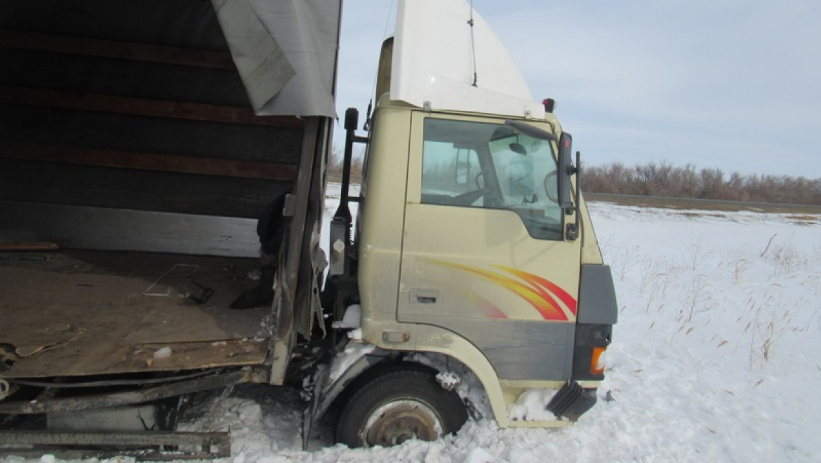 Сотрудники полиции более суток помогали водителю