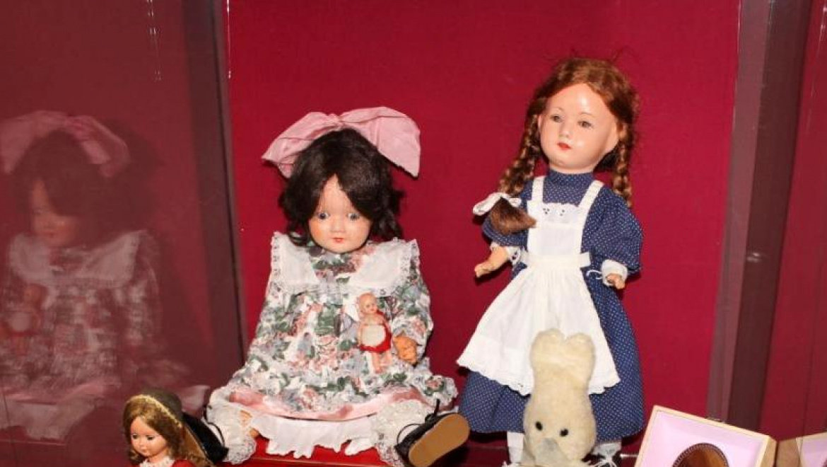 Выставка  «Игрушка ХХ века» в Оренбургском губернаторском музее