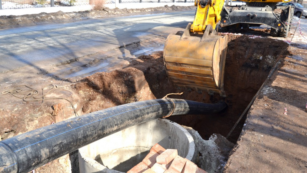 Водоканал продолжает ремонт сетей Оренбурга