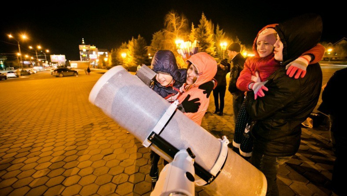 «Газпромнефть-Оренбург» поддержал проект «Смотри на звезды»
