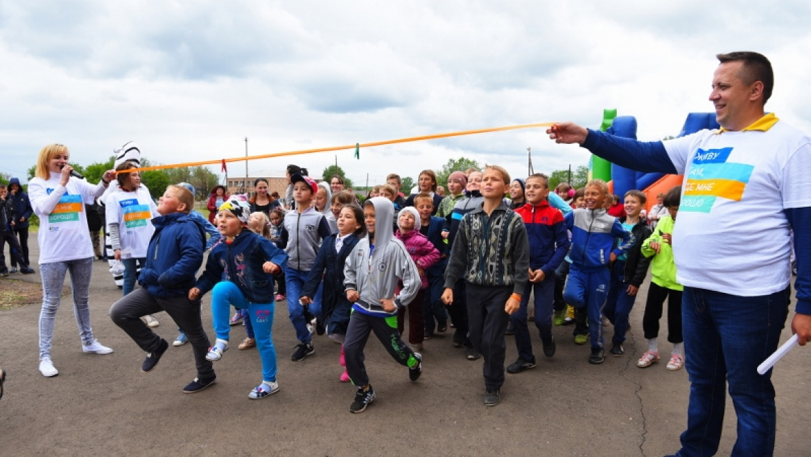 Для 300 детей «Газпромнефть-Оренбург» организовал праздники 