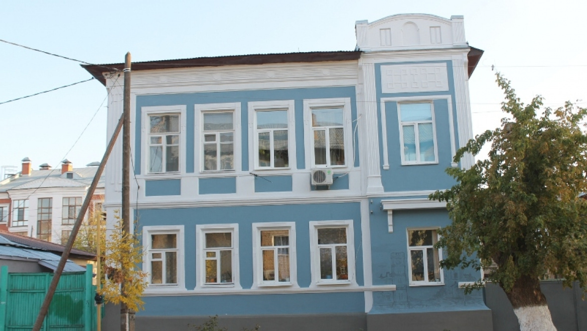 Волонтеры завершили реставрацию дома Сергея Калмыкова