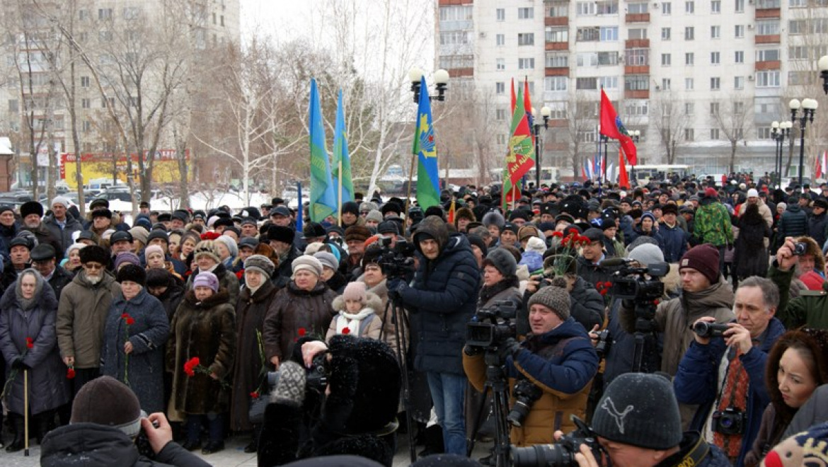 В Оренбурге состоялся торжественый митинг в честь 30-летия вывода войск из Афганистана 