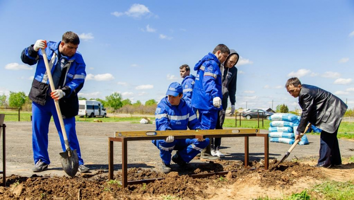«Газпромнефть-Оренбург» озеленяет территории производственной деятельности