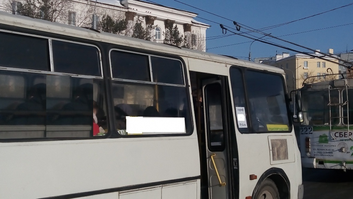 Водитель присвоил кошелёк пассажирки