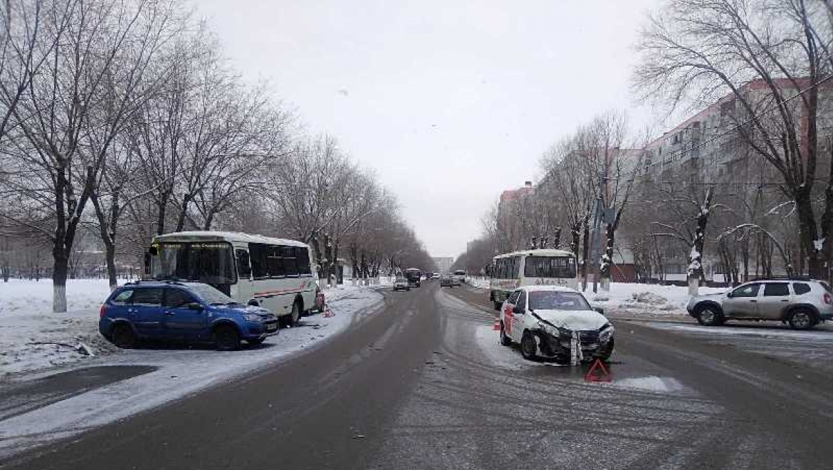 ДТП в Оренбурге на пересечении ул.Брестской - ул.Дружбы