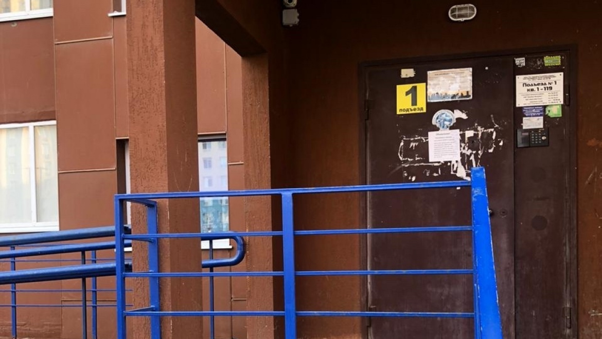 Полицейские Оренбурга задержали женщину по факту незаконного хранения наркотиков