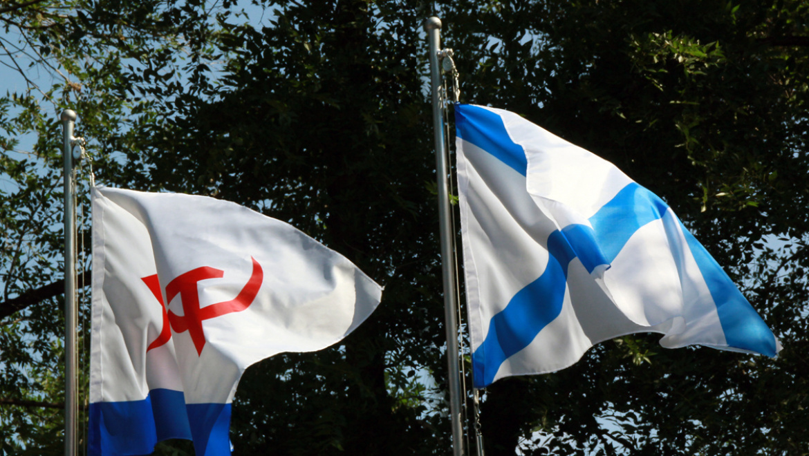 В Соль-Илецке открыли памятник «Морякам всех поколений»