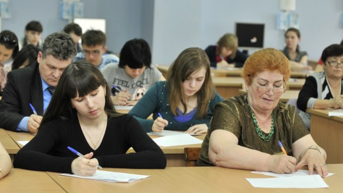 Дмитрий Кулагин продиктует «Тотальный диктант»