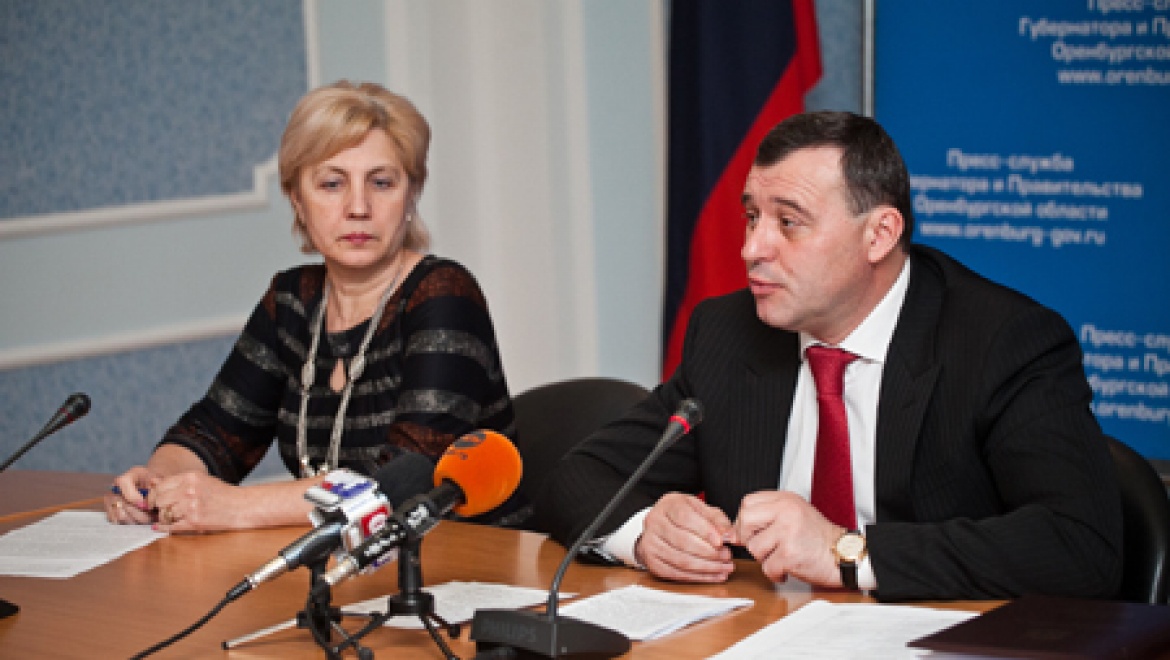 Олег Димов на брифинге рассказал о деятельности институтов гражданского общества