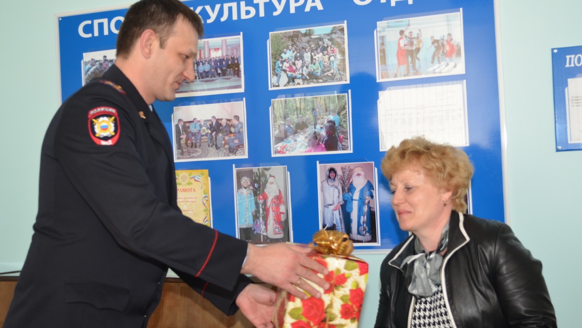 В день рождения - благодарность от полицейских   