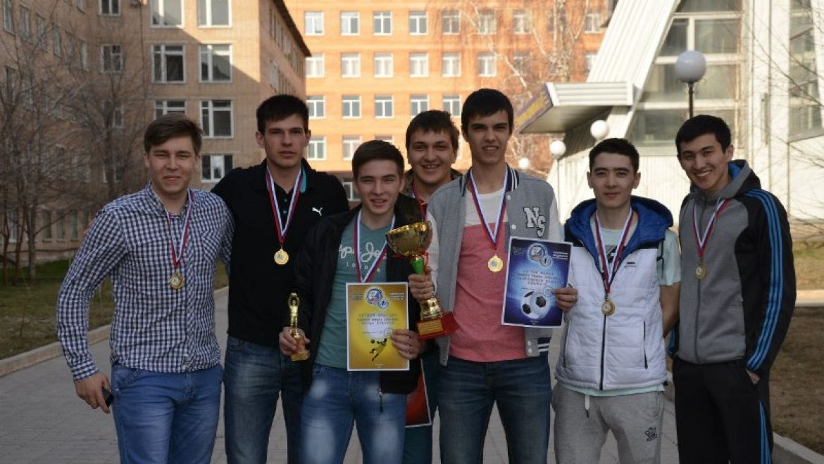 Увлеченные футболом