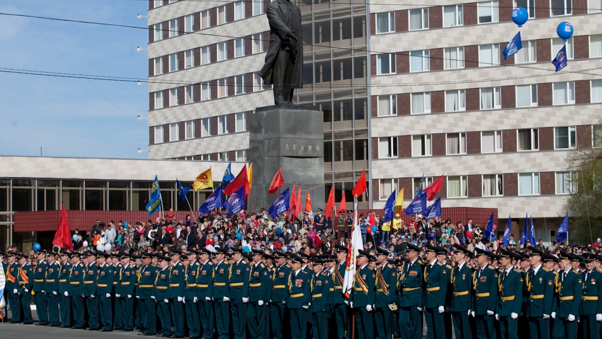 Оренбуржье празднует 69-ю годовщину Великой Победы