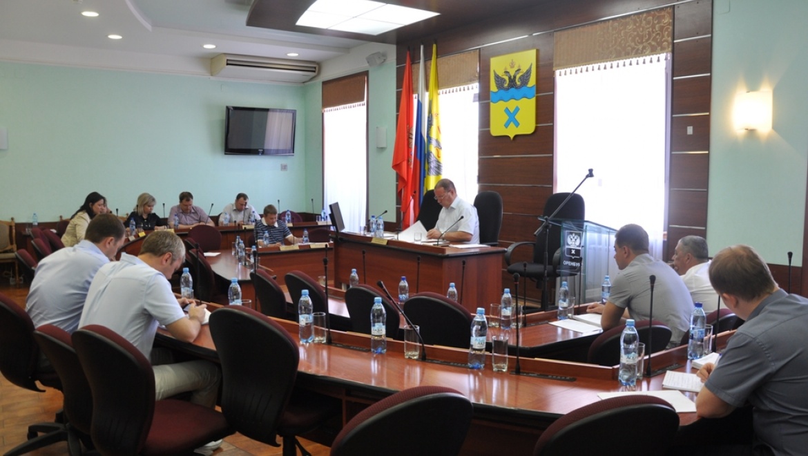 Семь проектов предстоящего заседания городского Совета обсудили депутаты