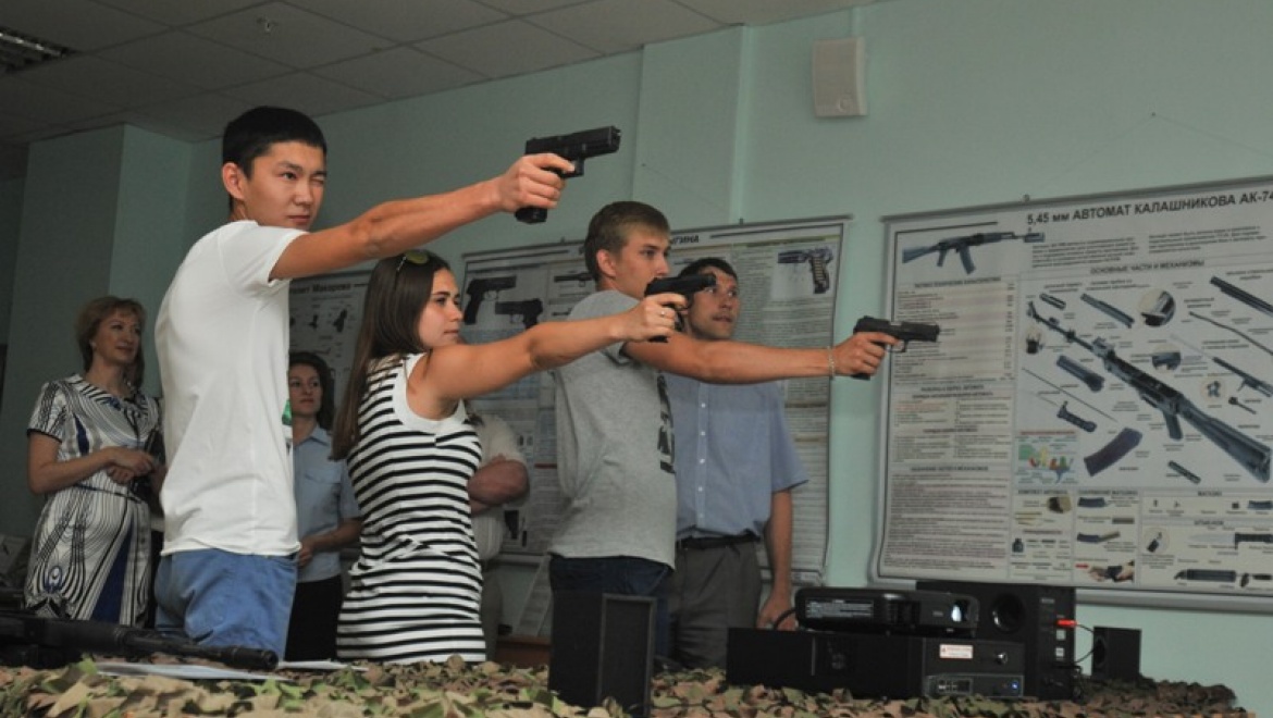 Оренбургские студенты открыли стрельбу