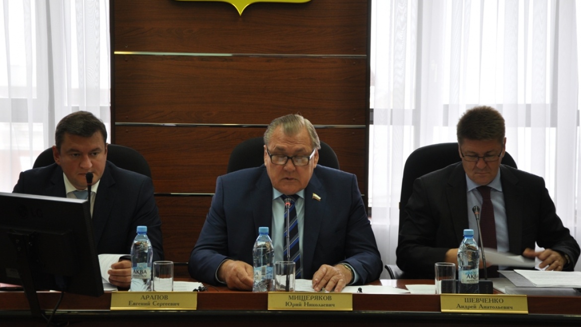 В Оренбурге прошло 33-е заседание городского Совета   