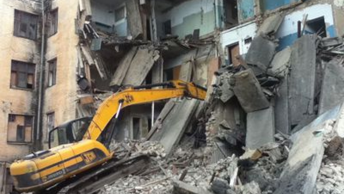 В Бузулуке снесен аварийный многоквартирный дом   