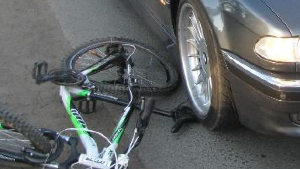 Водитель на "BMW" сбил велосипедиста