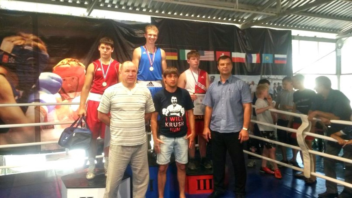 Оренбургские боксеры завоевали кубок «Велеса»