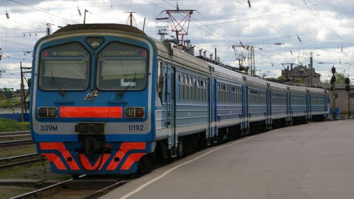 В связи с ремонтными работами в июле 2014года изменяется расписание  пригородного поезда сообщением Орск-Айдырля