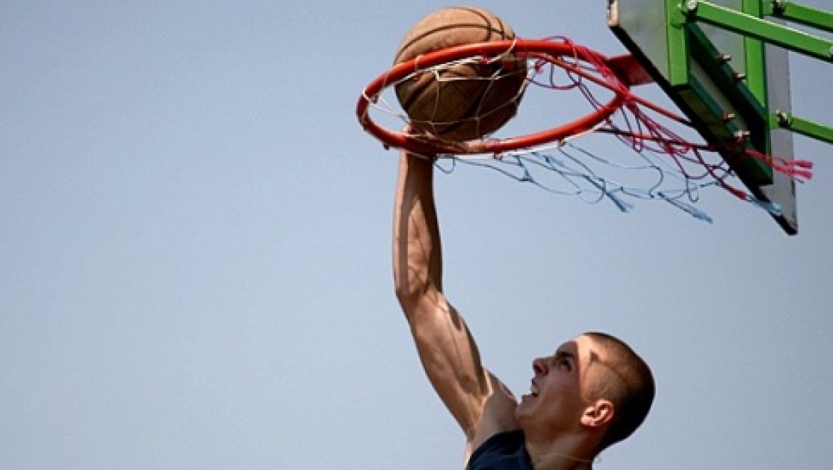 В Оренбурге стартовала Летняя лига по уличному баскетболу