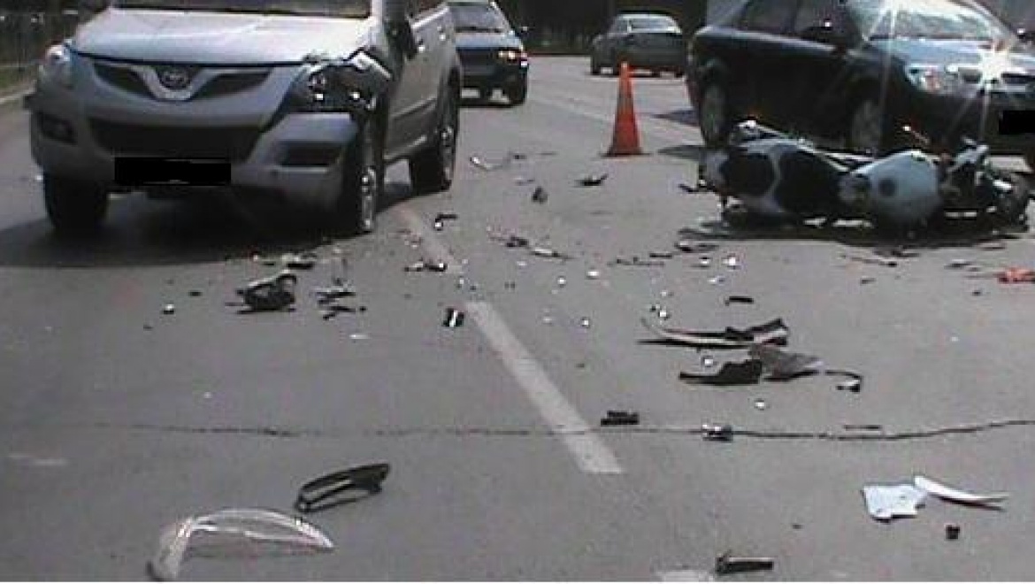 ПАЗик подрезал мотоциклиста