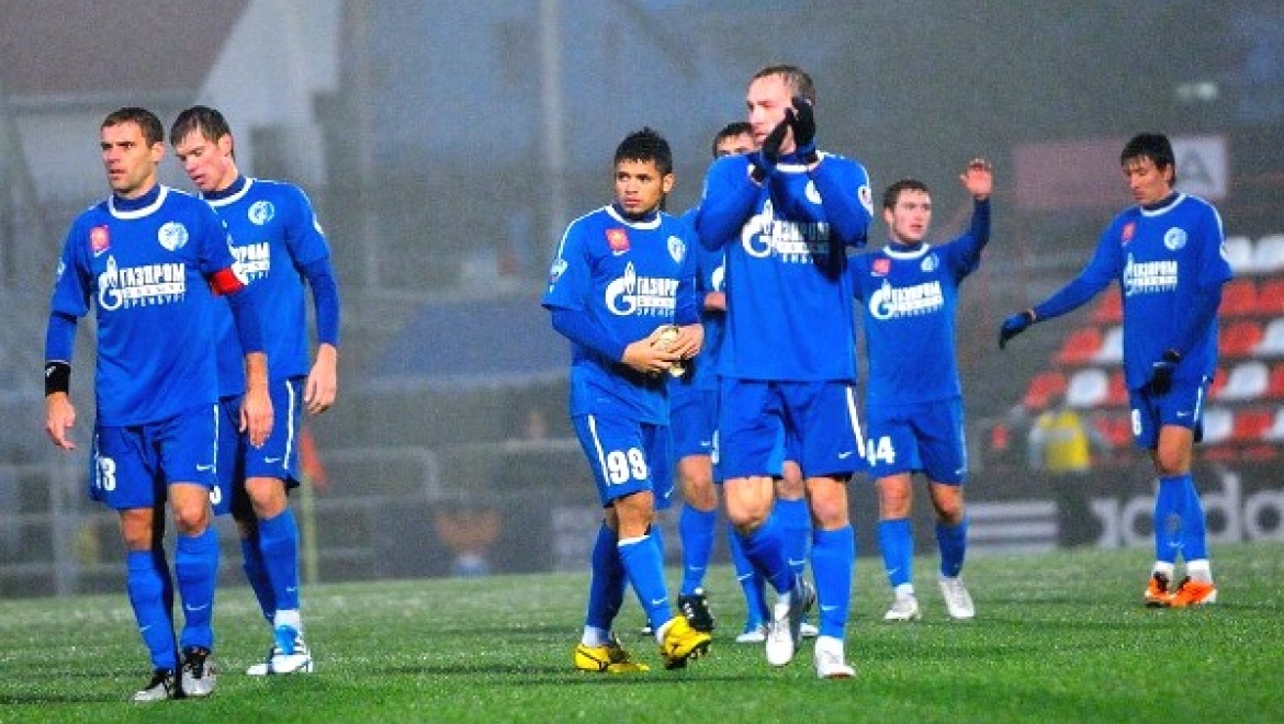  «Газовик» сыграл вничью с «Сибирью»