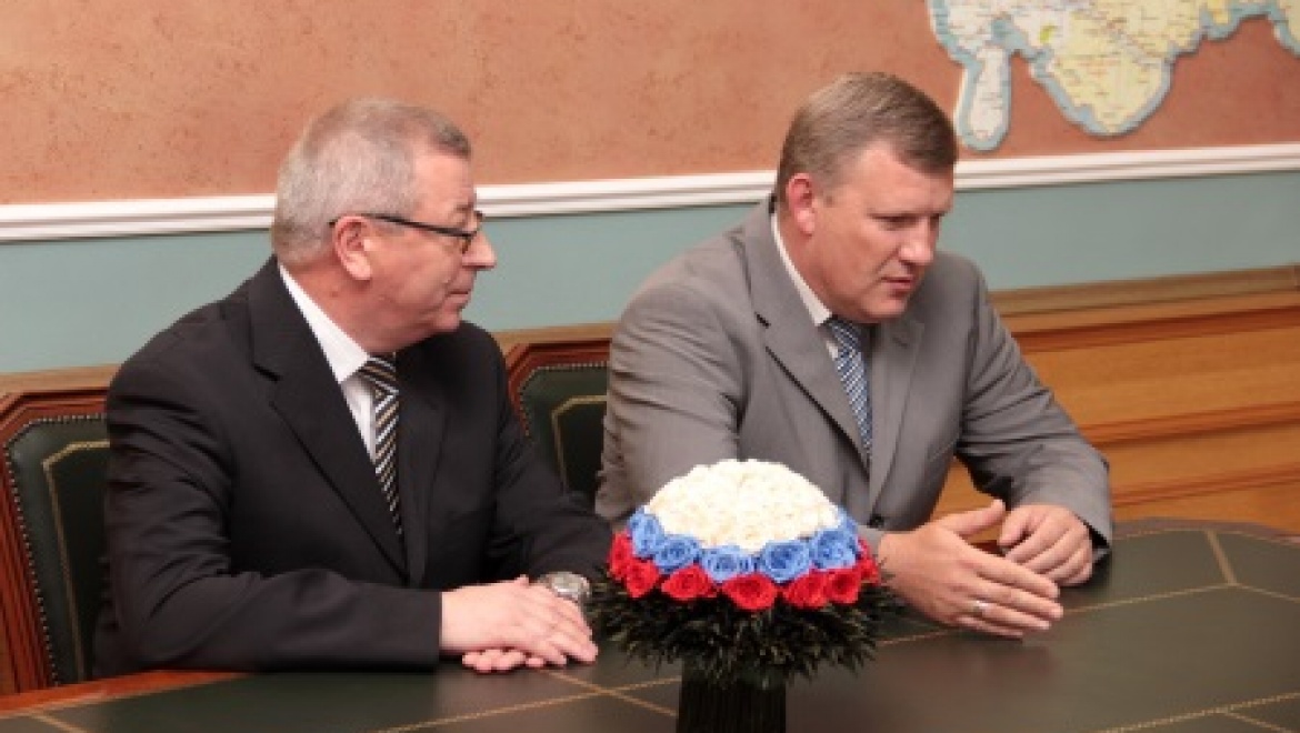Глава региона Юрий Берг встретился с начальником Приволжского таможенного управления Сергеем Рыбкиным