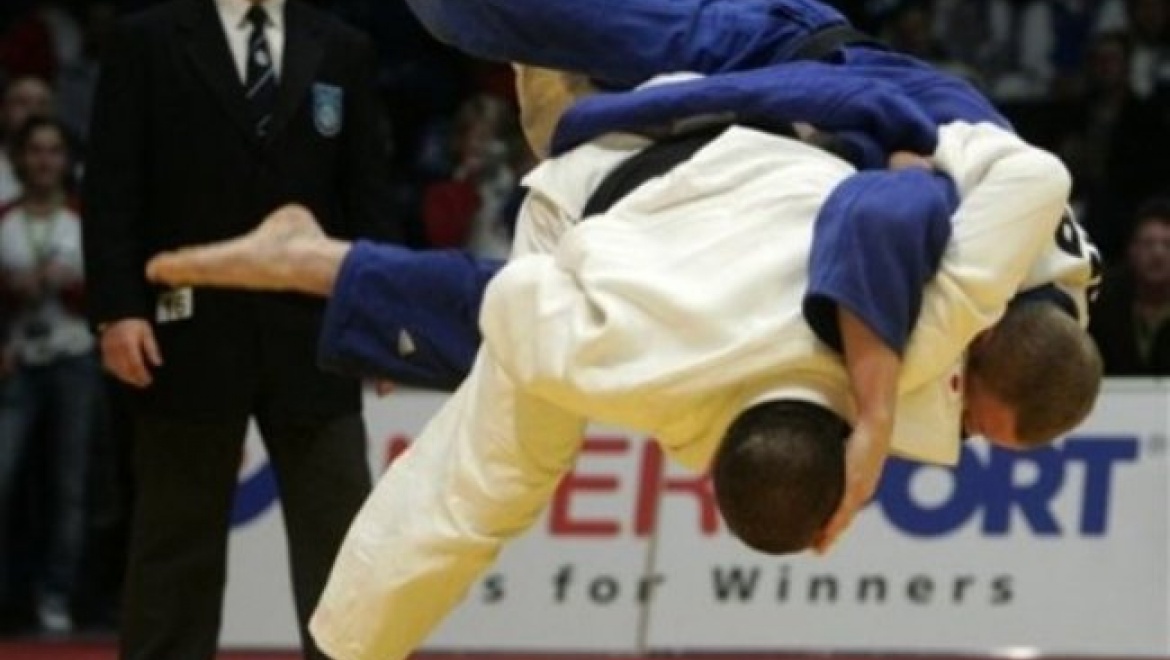 Оренбургские дзюдоисты завоевали 6 медалей на чемпионате ПФО