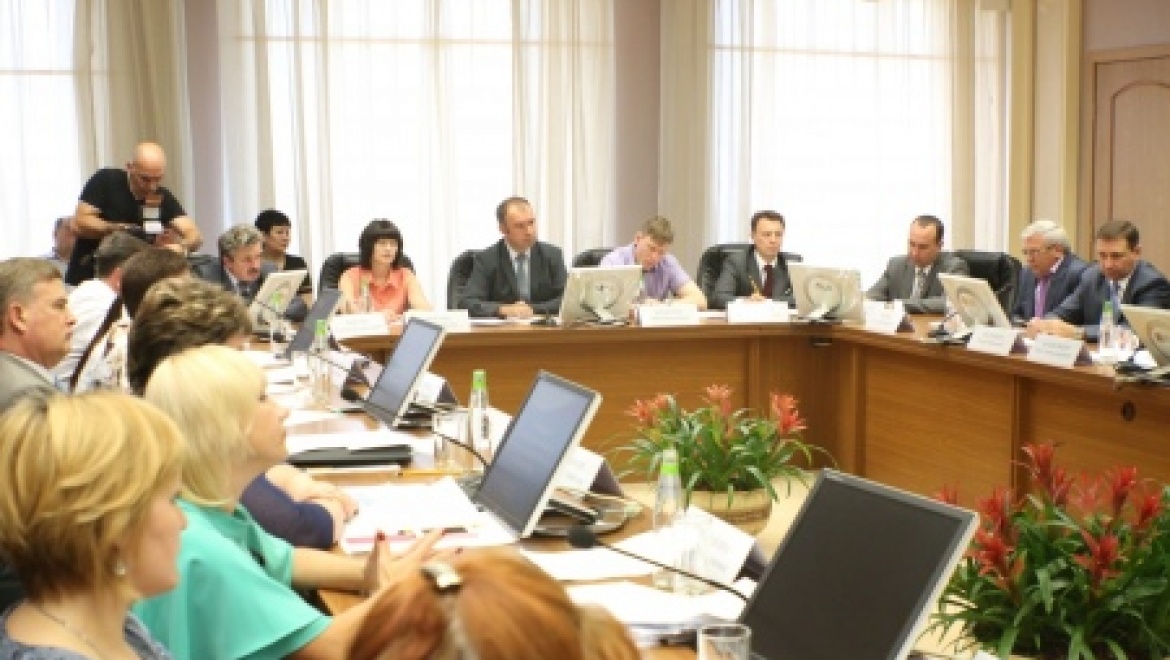 Развитие народных художественных промыслов обсудили  на окружном совещании   