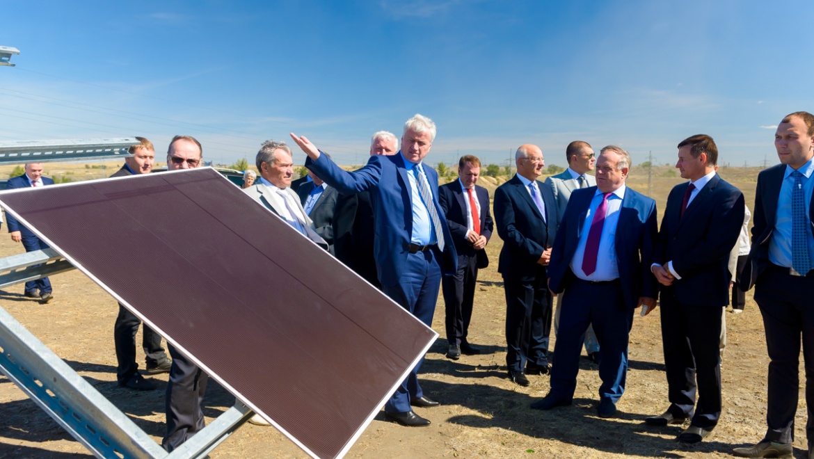 В Орске началось строительство крупнейшей в России солнечной фотоэлектрической станции