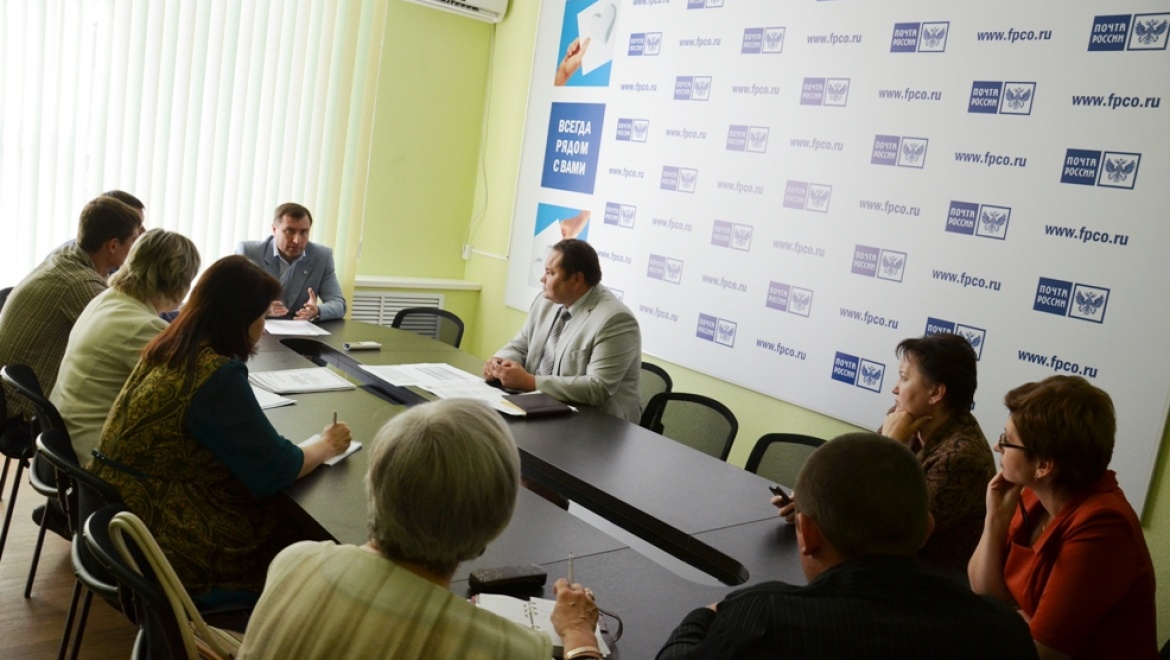 Руководитель оренбургской почты встретился с журналистами