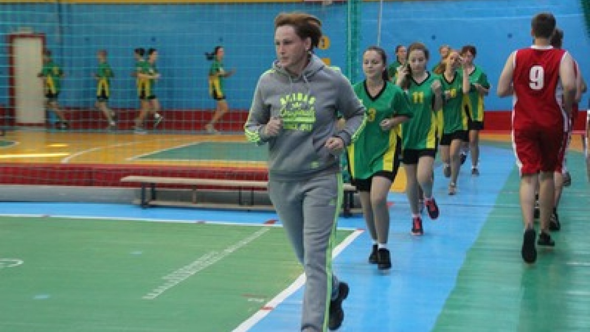 Известные оренбургские спортсмены провели для лицеистов  открытый урок «Готов к труду и обороне»   