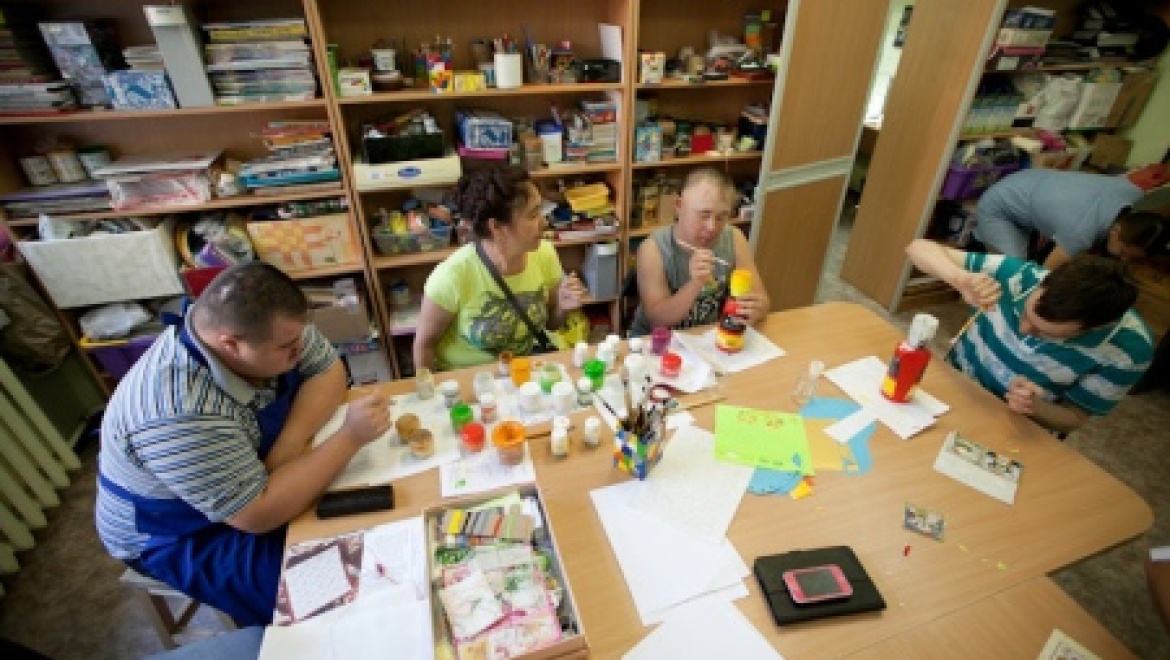 Юрий Берг встретился c инициативной группой родителей детей, страдающих аутизмом   