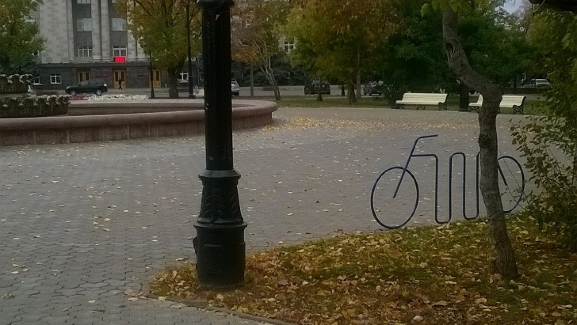 В Оренбурге установлены еще 6 велопарковок