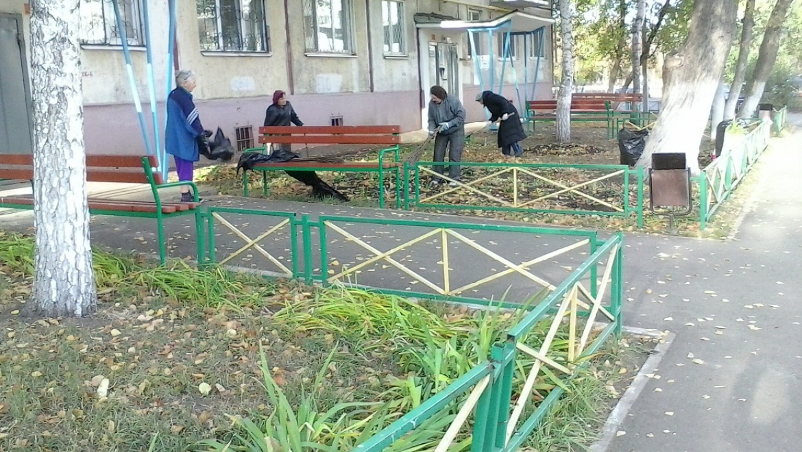В минувшую пятницу в Оренбурге прошли районные субботники