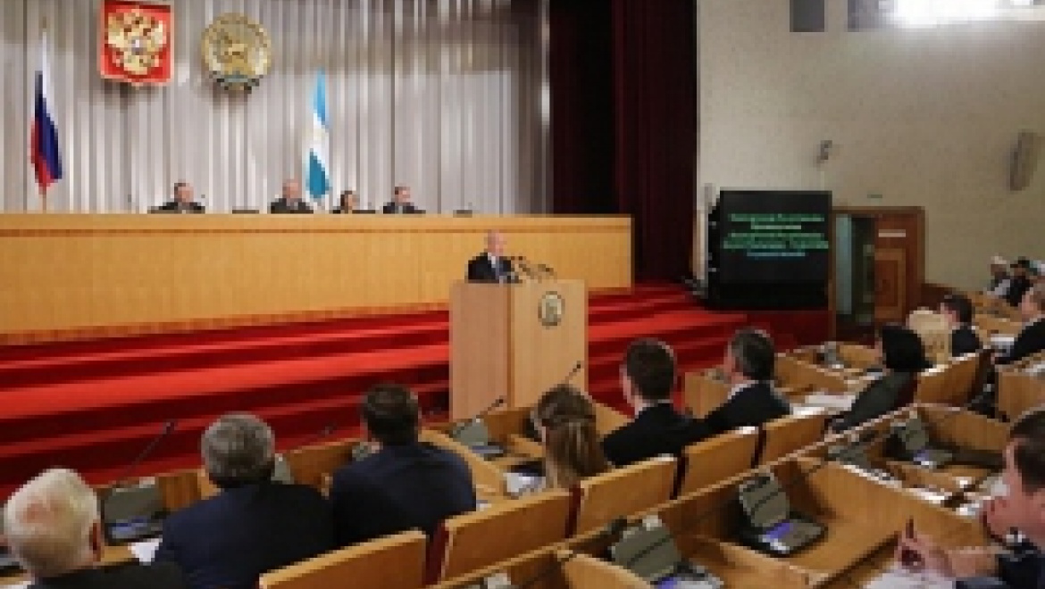 Рустэм Хамитов обратился с ежегодным Посланием к Госсобранию – Курултаю Башкортостана